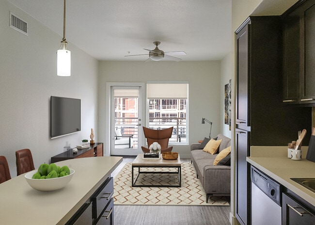 Urbana Rental Flats in San Diego, CA - Foto de edificio - Building Photo