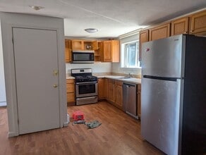 581 Proctor Ave, Unit #3 in Revere, MA - Building Photo - Building Photo