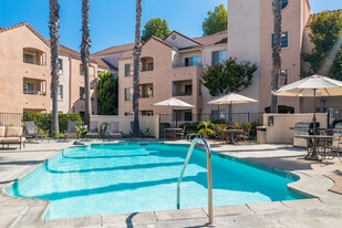 Heritage Pointe Senior Apartments in Redondo Beach, CA - Building Photo
