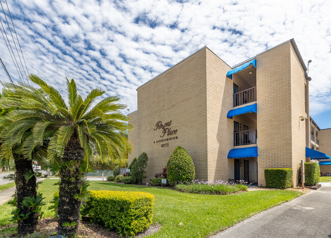 Regent Place in Jacksonville, FL - Building Photo - Building Photo