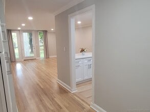 160 Fairfield Woods Rd in Fairfield, CT - Building Photo - Building Photo