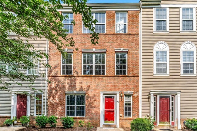 property at 40 Rojewski Way