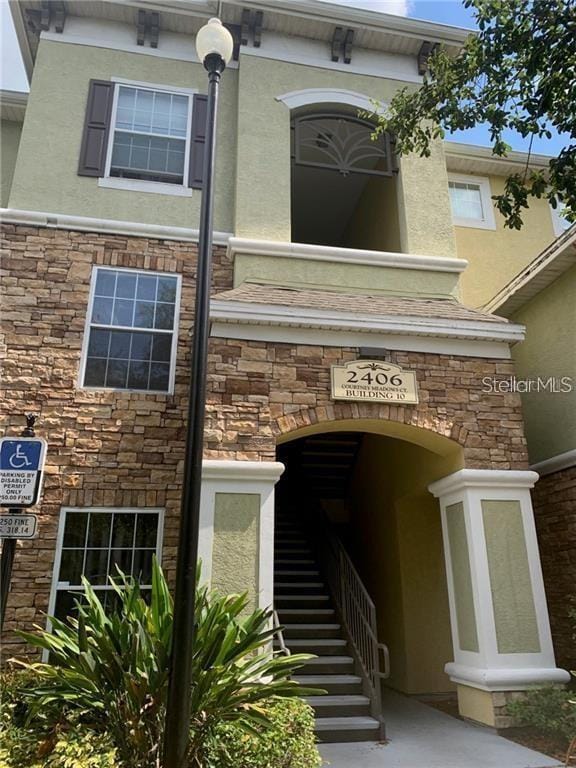 property at 2406 Courtney Meadows Ct