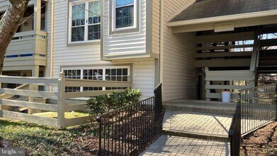 11717 Karbon Hill Ct in Reston, VA - Building Photo - Building Photo