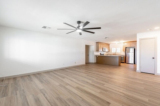 5739 W Monte Vista Rd in Phoenix, AZ - Building Photo - Building Photo