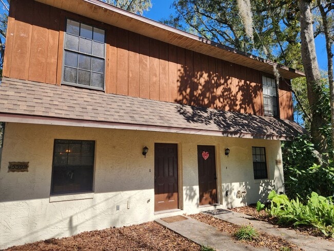 1559 Hammock Dr in Holly Hill, FL - Building Photo - Building Photo