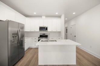 604 Fir Ave in Niceville, FL - Building Photo - Building Photo