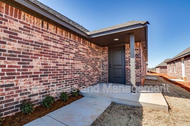 313 Dooley Crk Ln in Edmond, OK - Building Photo - Building Photo