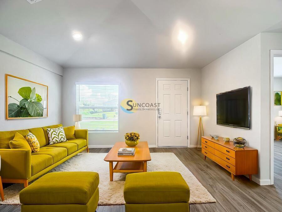 27220 Washington St in Port Charlotte, FL - Building Photo