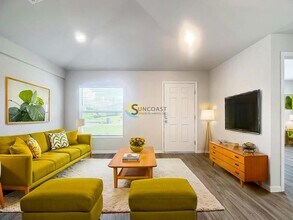 27220 Washington St in Port Charlotte, FL - Building Photo - Building Photo