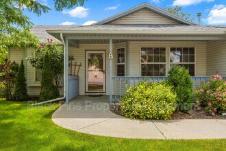 2117 S Crimson Rose Way in Boise, ID - Building Photo - Building Photo