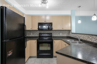 10 Prestwick Bay SE in Calgary, AB - Building Photo - Building Photo