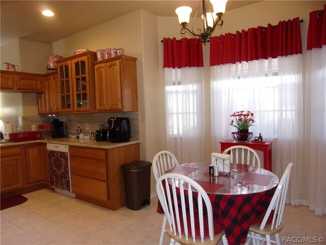 3521 S Belgrave Dr in Inverness, FL - Building Photo - Building Photo