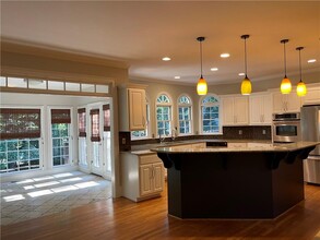 305 Pilgrimage Point in Alpharetta, GA - Building Photo - Building Photo