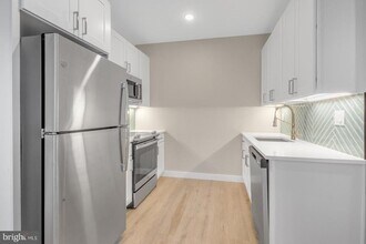 1144 Frankford Ave in Philadelphia, PA - Building Photo - Building Photo