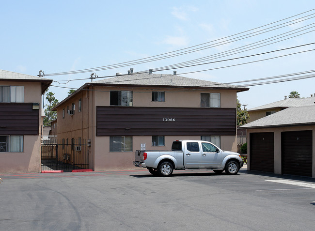 13066 Blackbird St in Garden Grove, CA - Building Photo - Building Photo