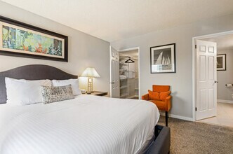 127 Greyrock Pl in Stamford, CT - Building Photo - Building Photo