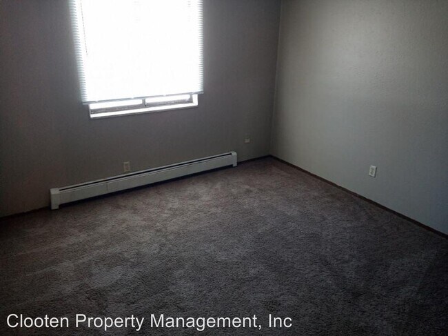 1011 S 3rd St in Bismarck, ND - Building Photo - Building Photo