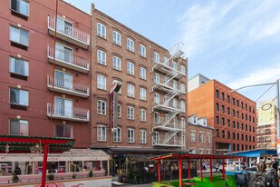 145-147 Mulberry St in New York, NY - Building Photo