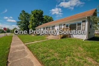292 Hadley Rd in La Porte, IN - Building Photo - Building Photo