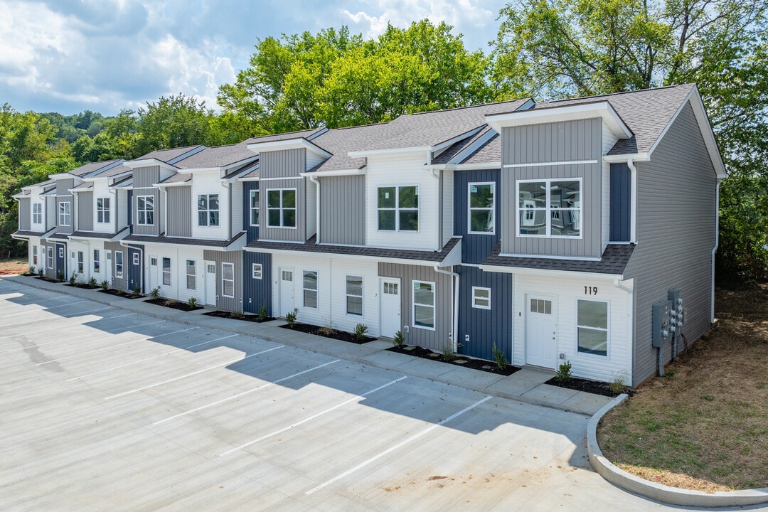 Caney Commons in Gordonsville, TN - Building Photo
