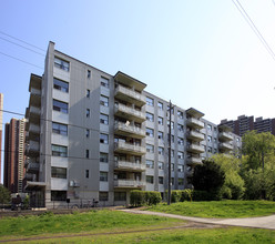 Goodwood Park Apartments in Toronto, ON - Building Photo - Building Photo