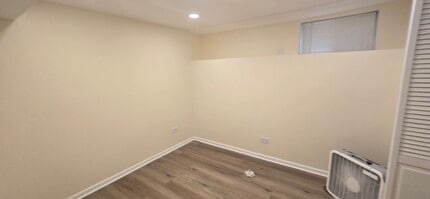 5423 S Blackstone Ave, Unit g in Chicago, IL - Foto de edificio - Building Photo