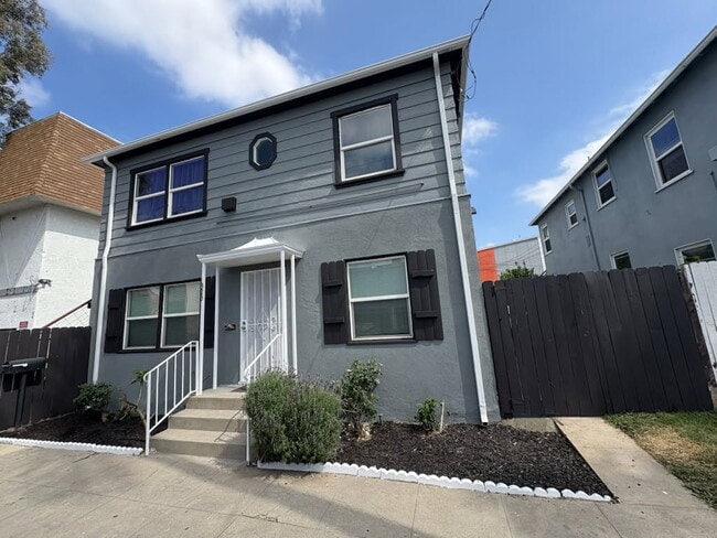property at 323 W 10th St