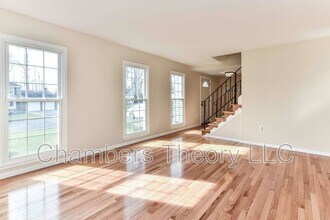 9766 Oleander Ave in Vienna, VA - Building Photo - Building Photo