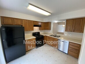 106 Batley Ct in Fredericksburg, VA - Building Photo - Building Photo