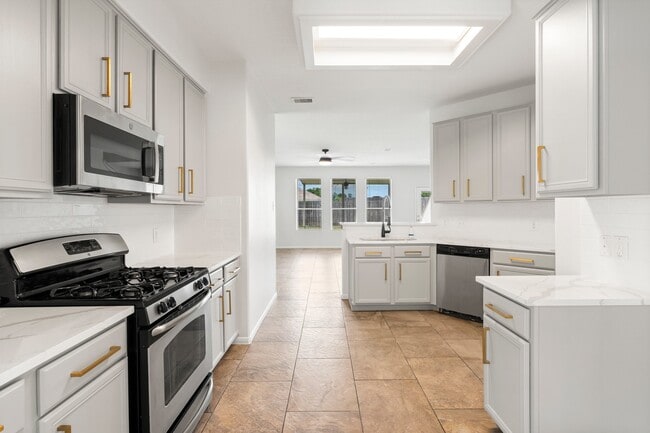 property at 2437 Aspen Dale Dr