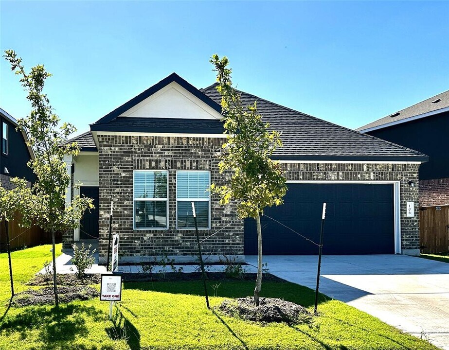 106 Maravillas Bnd in Bastrop, TX - Building Photo