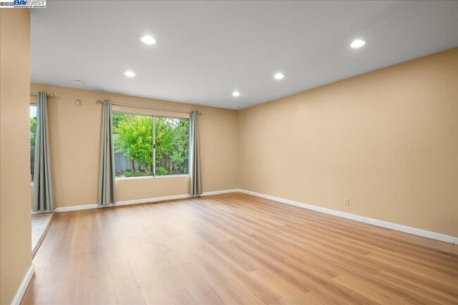 1043 Bonner Ave in Fremont, CA - Building Photo - Building Photo