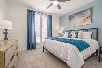 2125 Yale Apartments in Houston, TX - Foto de edificio - Interior Photo
