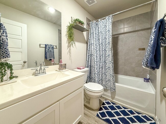 6651 Fiddlewood Thicket Ln