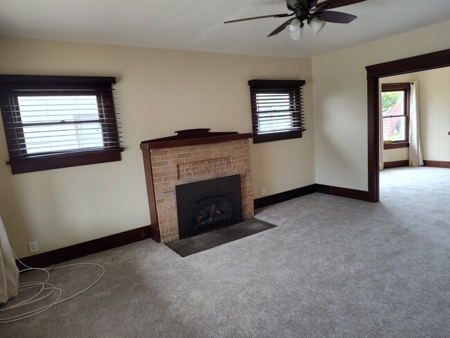 4210 Highland Ave in San Diego, CA - Foto de edificio - Building Photo