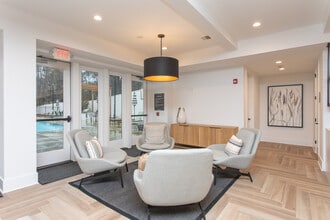 The Ashford in Brookhaven, GA - Building Photo - Interior Photo