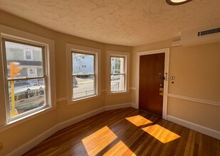 74 Brock St, Unit 1 in Boston, MA - Building Photo - Building Photo