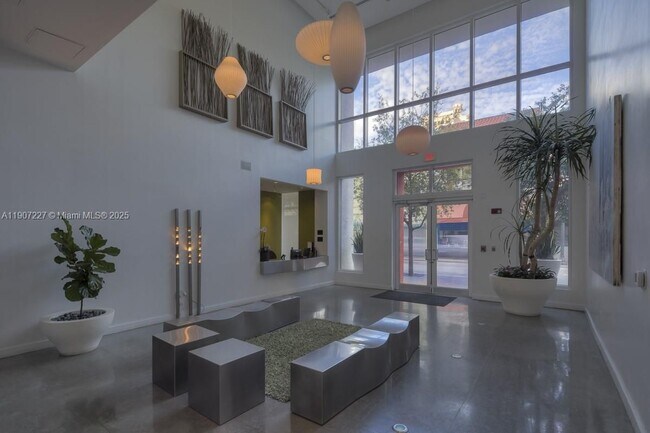 133 NE 2nd Ave in Miami, FL - Foto de edificio - Building Photo