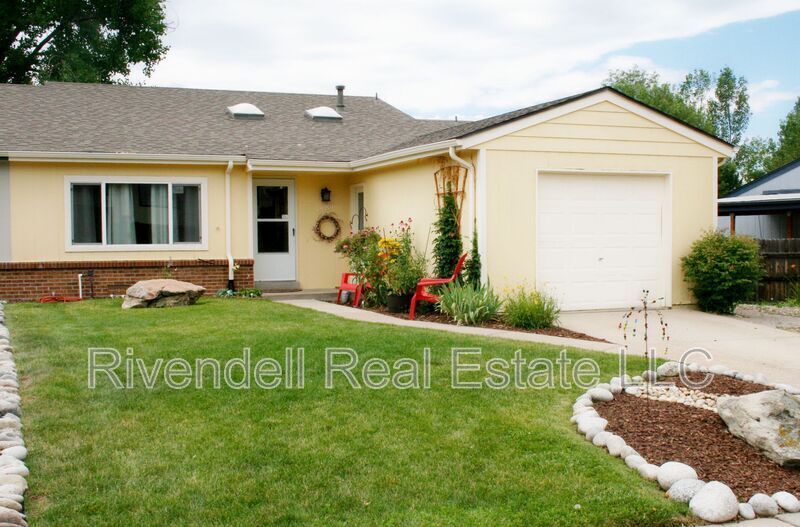 1484 Columbine Dr in Castle Rock, CO - Building Photo