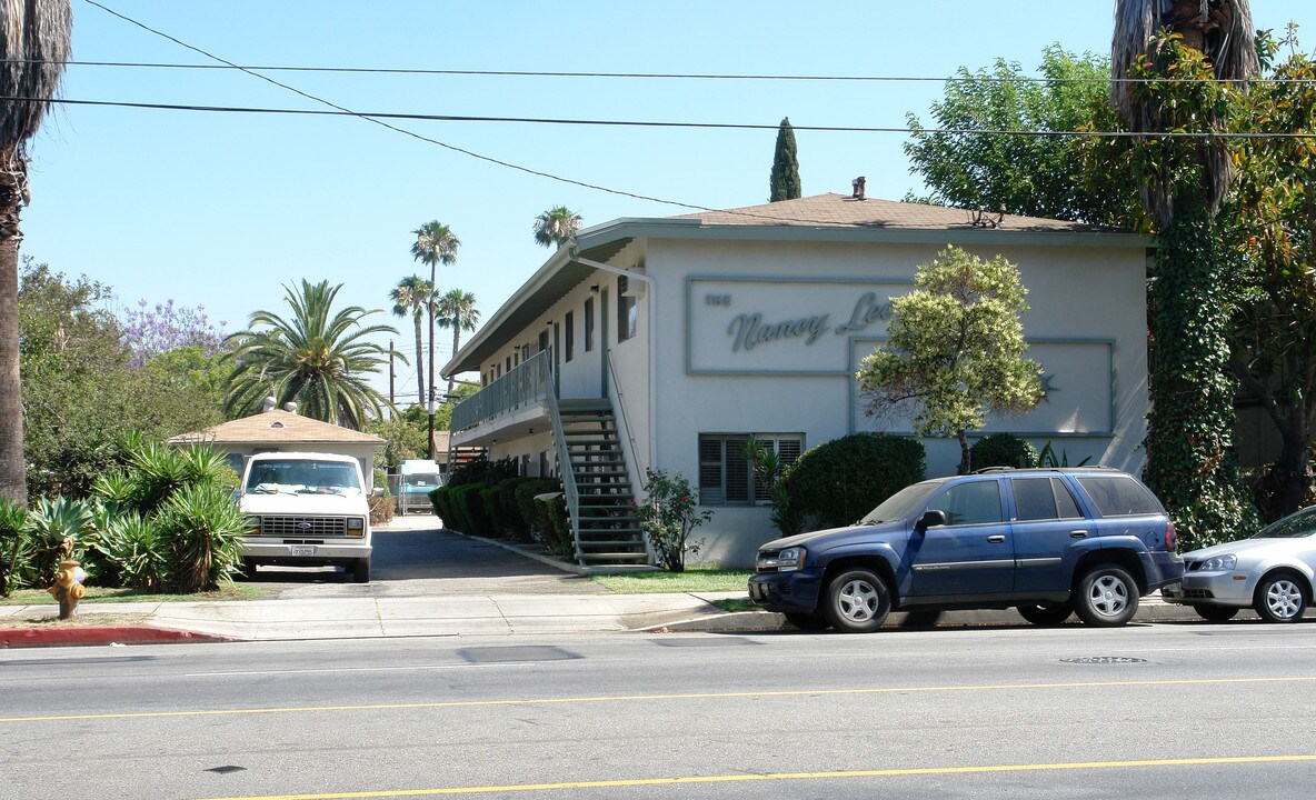 12727 Vanowen St in North Hollywood, CA - Building Photo