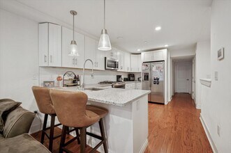 970 N Marshall St in Philadelphia, PA - Building Photo - Building Photo