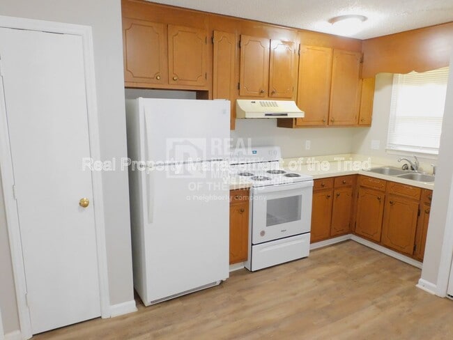 property at 1720 Spry St