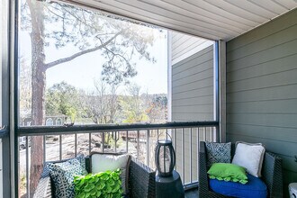 The Lake House at Martins Landing in Roswell, GA - Building Photo - Building Photo