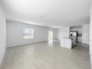 17600 Shirewood Wy, Unit 14-104 in Land O Lakes, FL - Building Photo - Building Photo