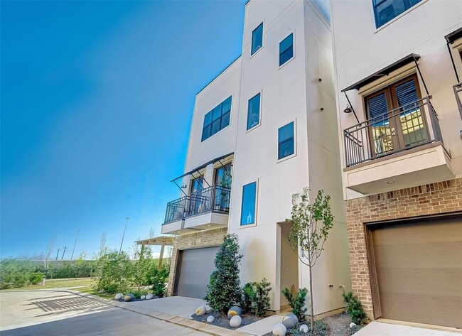 property at 1256 N Post Oak Rd