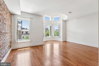 1641 R St NW in Washington, DC - Foto de edificio - Building Photo