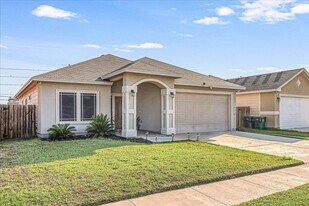 7642 Granite Dr in Corpus Christi, TX - Building Photo