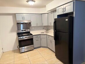 21 Alan Terrace in Jersey City, NJ - Building Photo - Building Photo