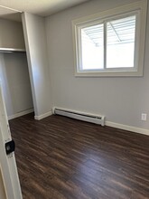 9108-9127 127 Ave NW in Edmonton, AB - Building Photo - Building Photo